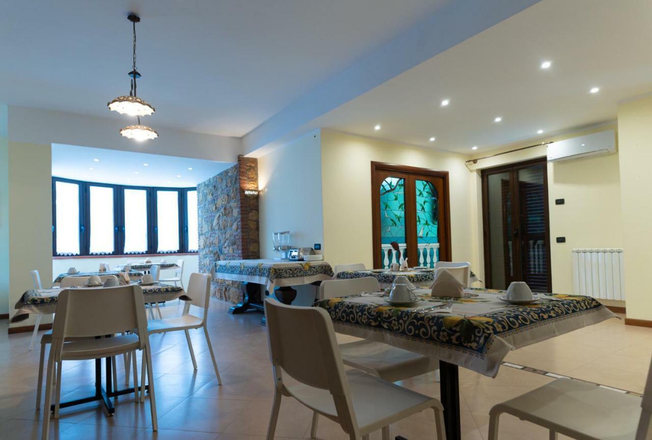 Marty Luxury B&B Calatabiano Esterno foto